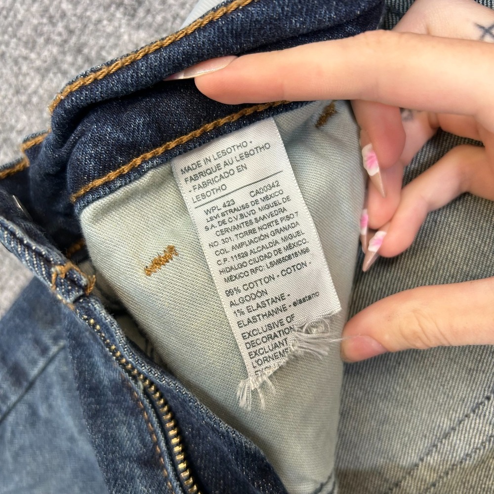 Levi Strauss Signature Jeans Women's Blue Denim Stretch Athletic Fit - 26x29.5 - Picture 9 of 11